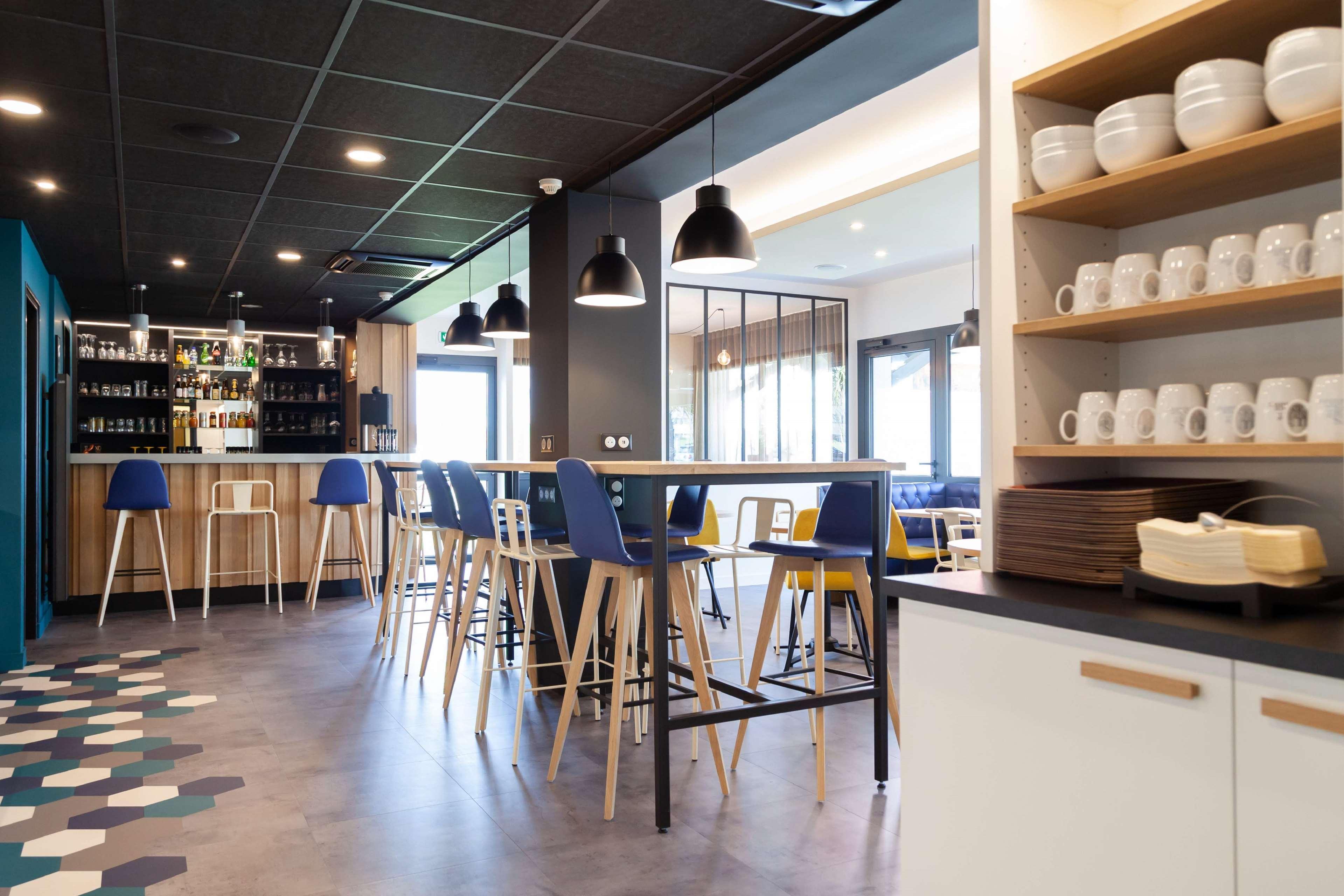 Kyriad Niort-Espace Mendesfrance المظهر الخارجي الصورة