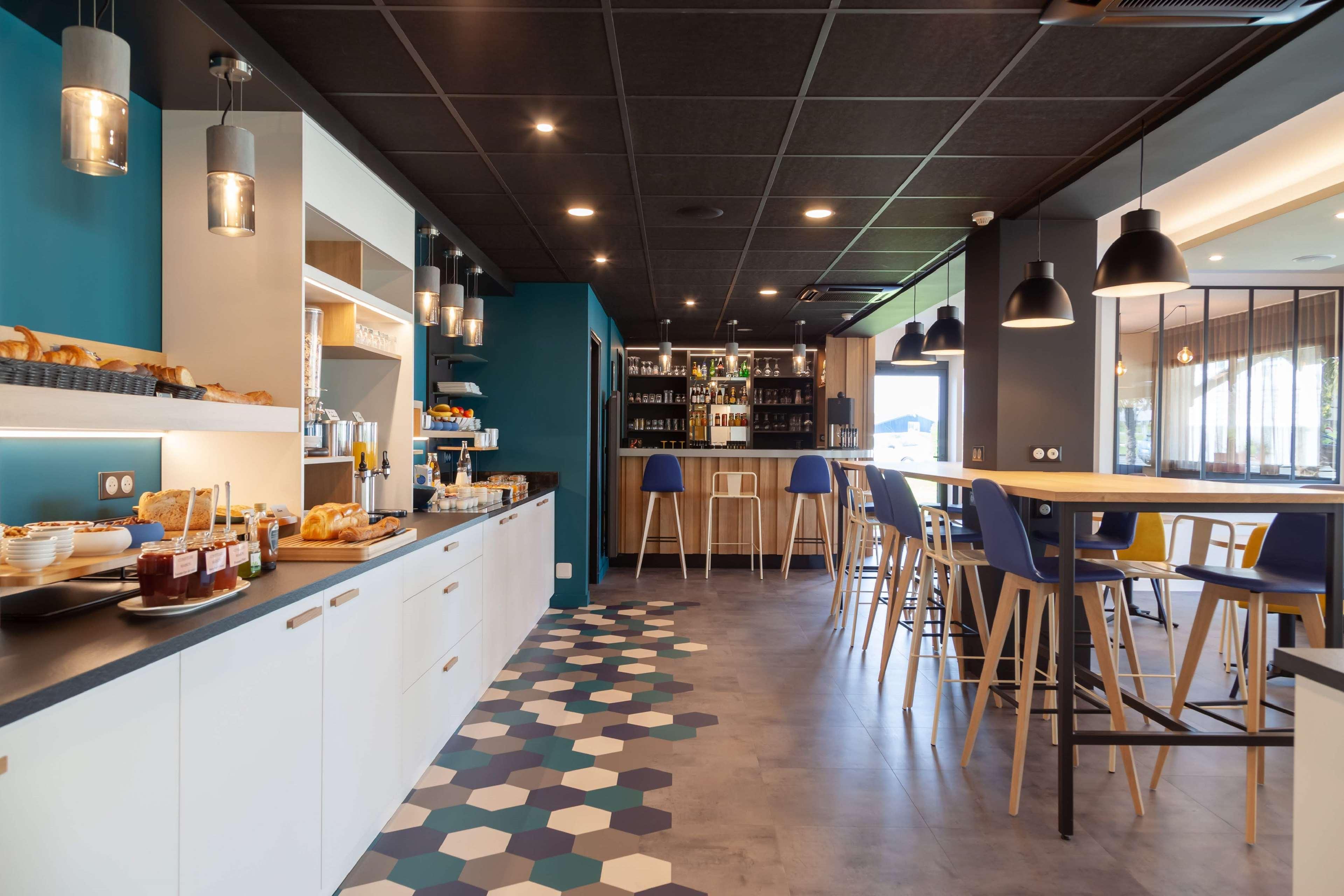 Kyriad Niort-Espace Mendesfrance المظهر الخارجي الصورة