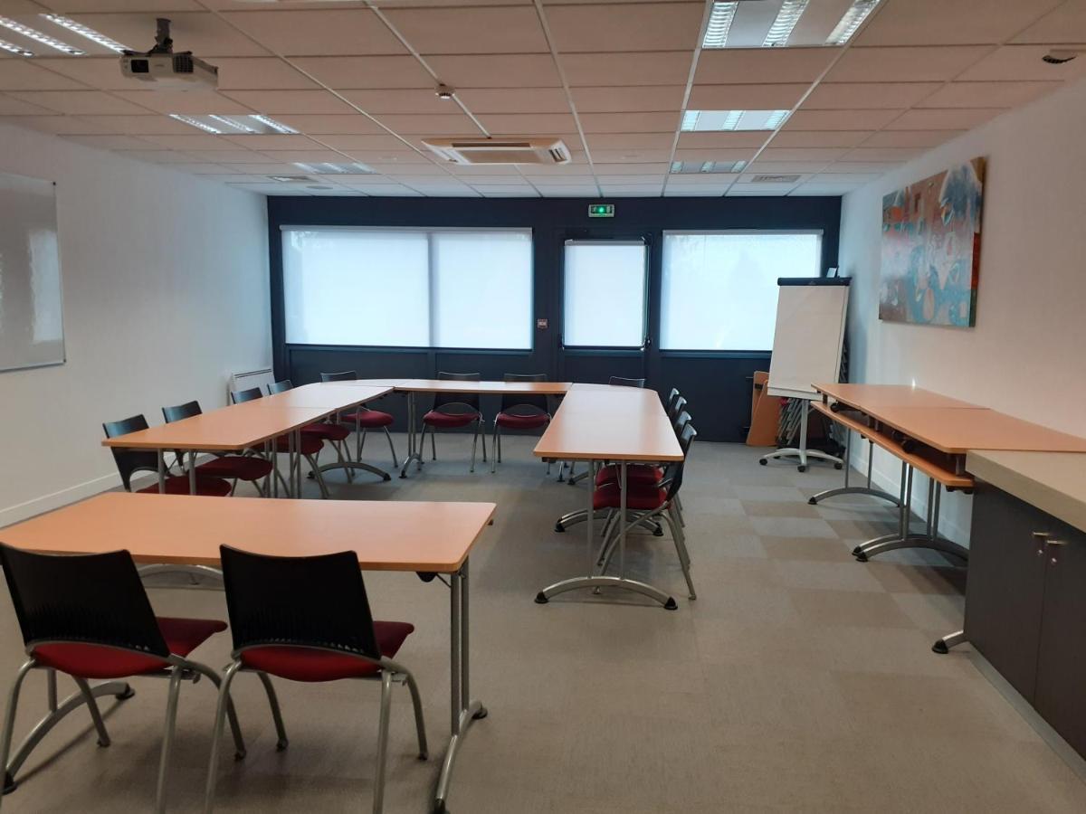 Kyriad Niort-Espace Mendesfrance المظهر الخارجي الصورة